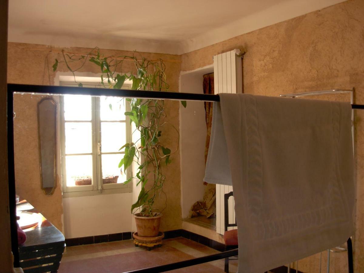 Le Mas Du Caprier Charleval  Ngoại thất bức ảnh